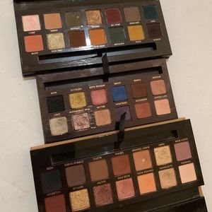 Eyeshadow palette